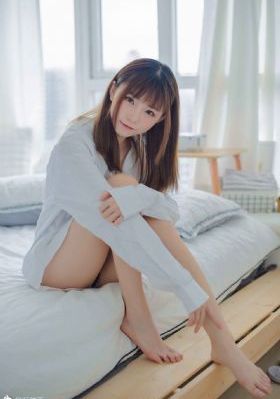 在逃生游戏花式挨_超清高清迅雷在线观看